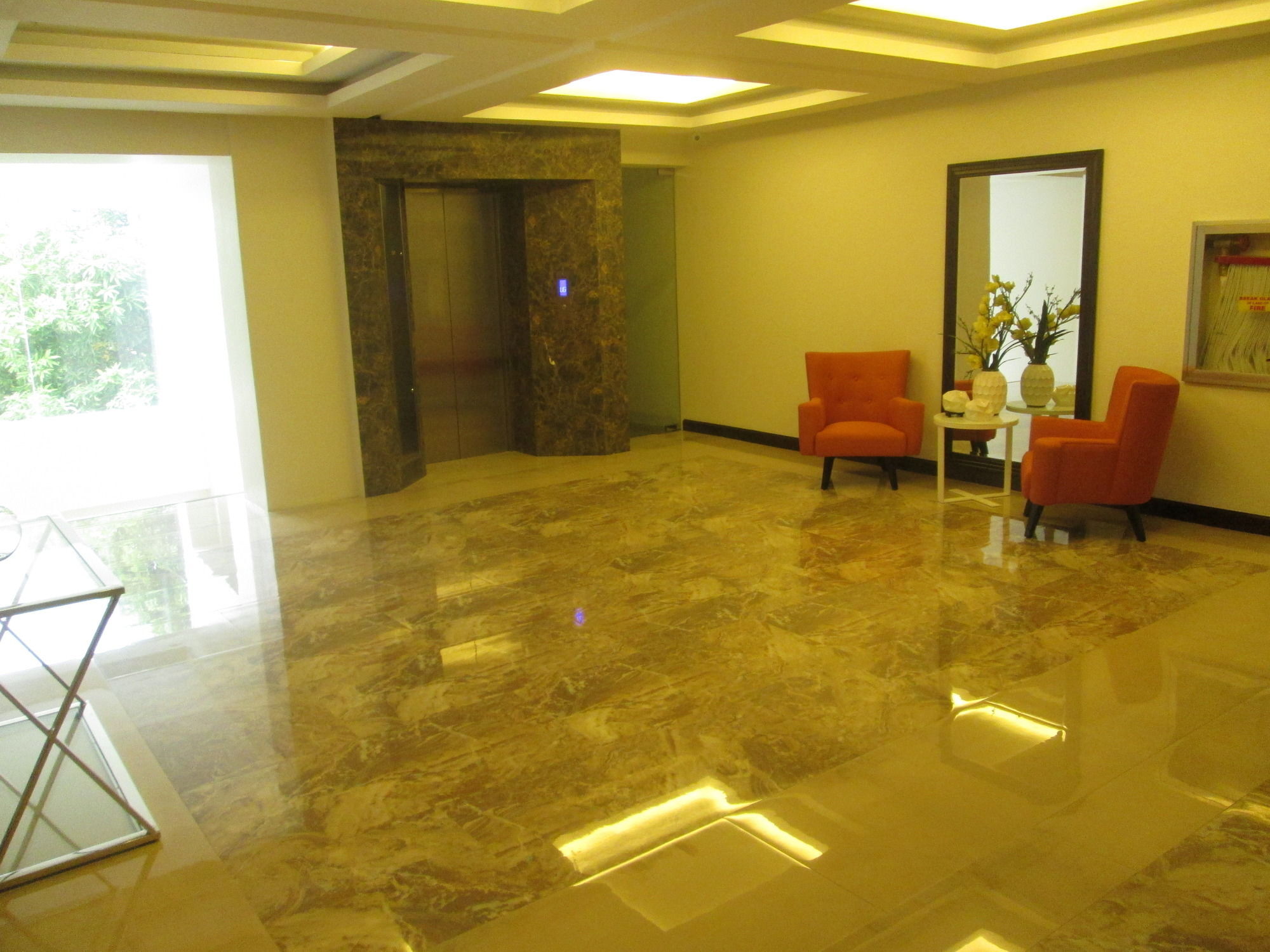 Mango Suites - Santiago City of Santiago Eksteriør billede